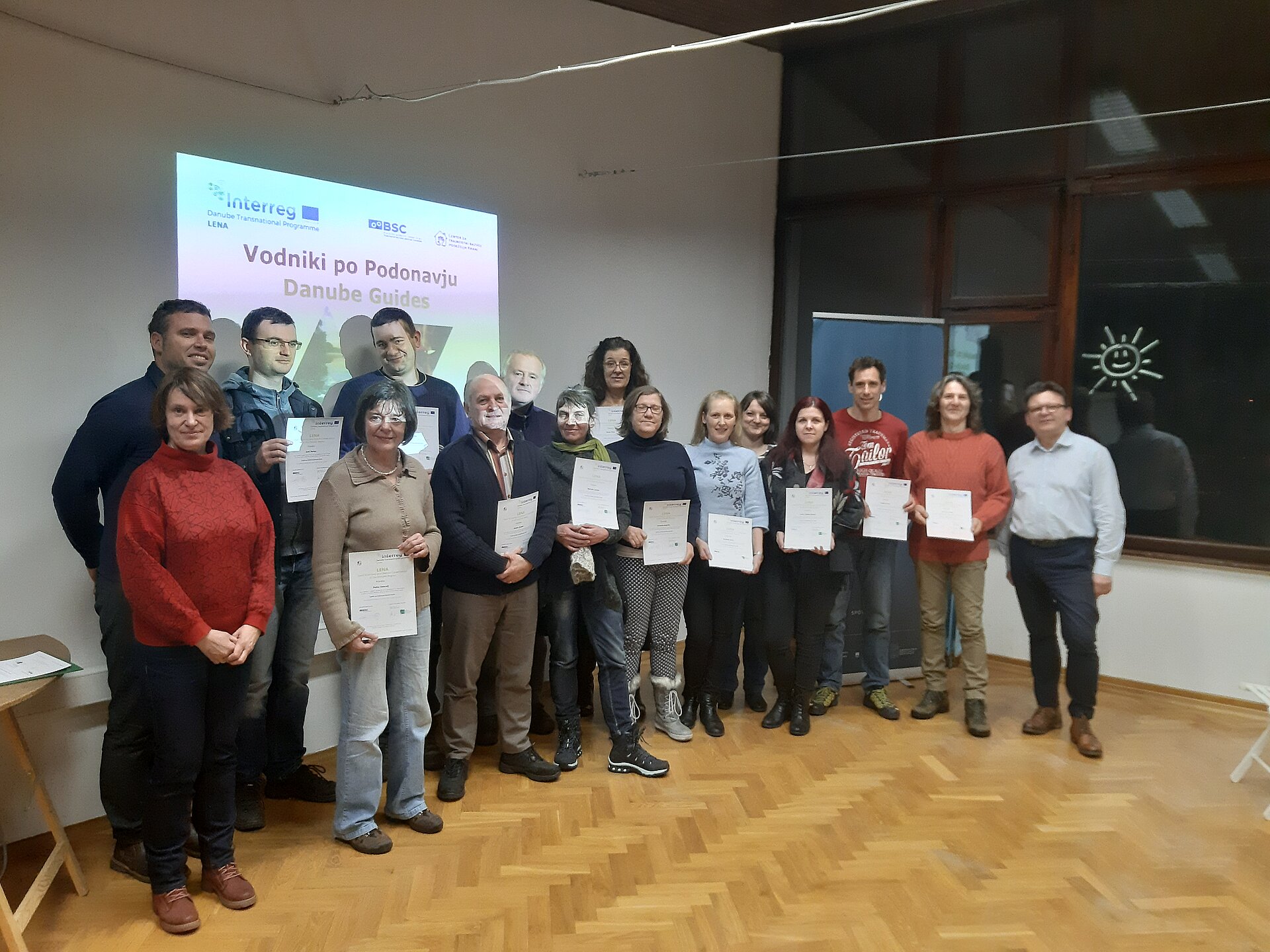 Skupinska slika udeležencev izobraževanja Vodniki po Podonavju