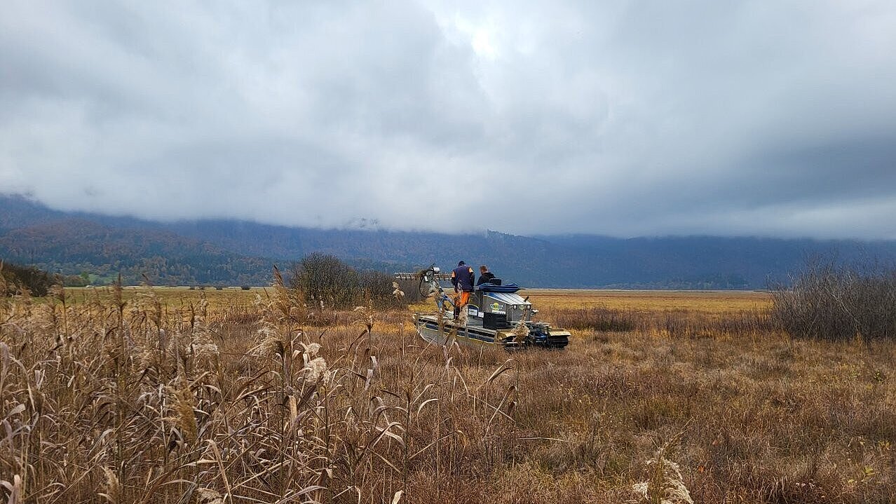 Preskus amfibijskega vozila Truxor (foto: Damjan Intihar, NRP) Preskus amfibijskega vozila Truxor (foto: Damjan Intihar, NRP)