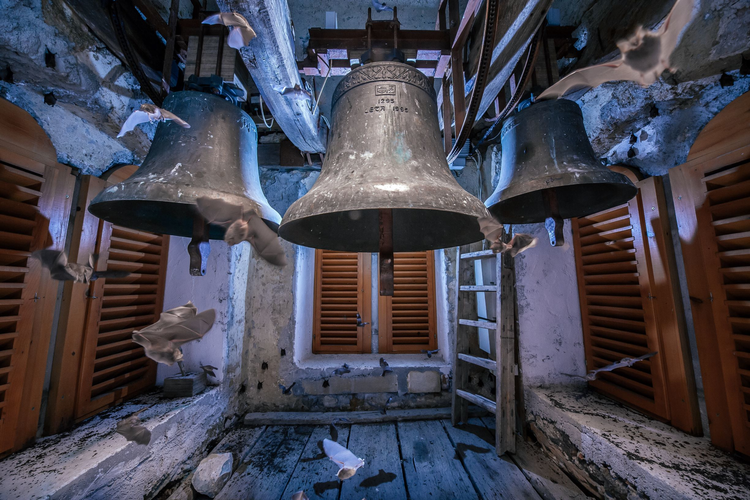Netopirji v zvoniku